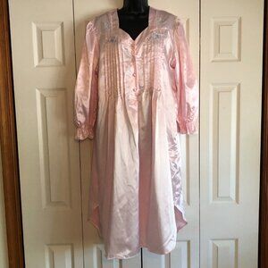 VINTAGE Intimate Moods Satiny Nightgown Sz 2X light Pink with Embroidery